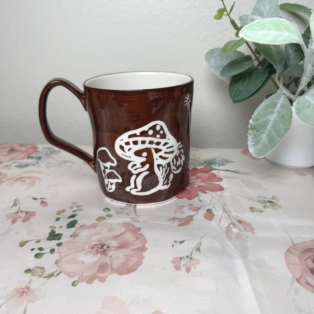 Potters‎ Studio Brown Mushroom Coffee Mug White Toadstool Floral Cottagecore